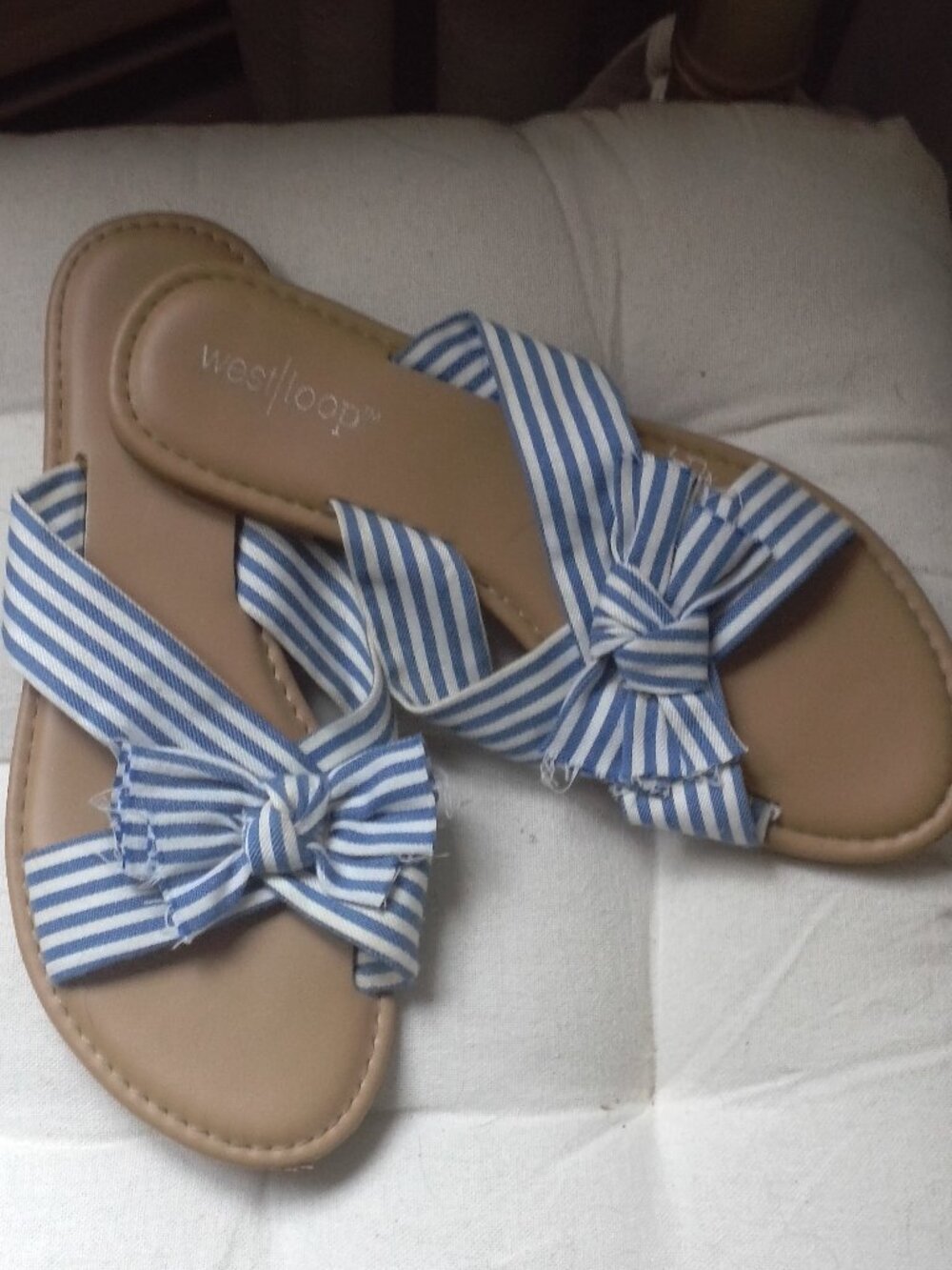 BLUE/WHITE STRIP SNADEL SIZE 6
